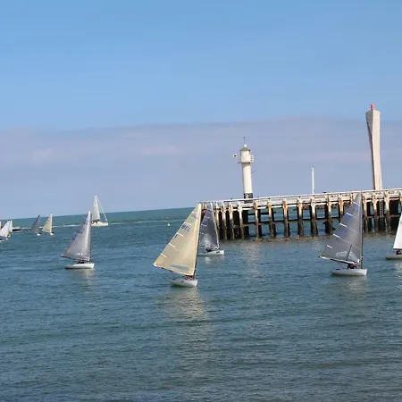 公寓 Marina Mercator 奥斯滕德